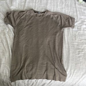 Alphalete Mens Shirt